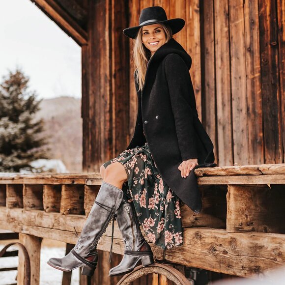 Freebird COAL Gray Lace-Up Back Knee High Boots Leather Size 8 - Picture 2 of 12